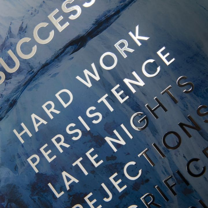 Moderný obraz na plátne v strieborných odtieňoch | Plagát na stenu s EXTRA efektom - Iceberg of Success, nástenná dekorácia – produkt, pohľad 2