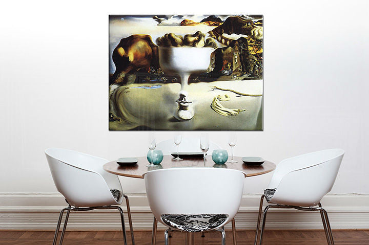 Moderný obraz na plátne s motívom krajina, oblaky v béžovo-hnedých odtieňoch, sny | Obraz na plátne APPARITION ON FACE AND FRUIT DISH ON A BEACH – Salvador Dalí RE – hlavný