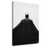 Moderný obraz na plátne s motívom Batman: Strážca noci v čierno-bielych odtieňoch, dramatická atmosféra, samota a sila a moc | Obraz Batman: Strážca noci – hlavný