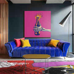Moderný obraz na plátne s motívom Burning Bottle v hnedých odtieňoch, energická atmosféra | Obraz Burning Bottle, nástenná dekorácia – produkt