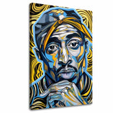 Ručne maľovaný obraz na plátne s motívom Tupac Shakur - Zlaté tóny rapu v zlato-čiernych odtieňoch, intenzívna atmosféra, sláva | Obraz Tupac Shakur - Zlaté tóny rapu – hlavný