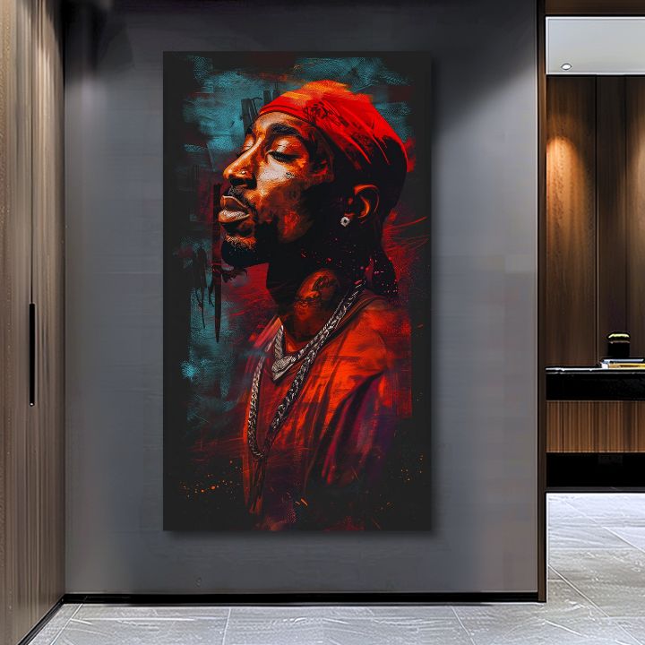 Ručne maľovaný obraz na plátne s motívom Tupac Shakur - Ikona za mikrofónom v červeno-čiernych odtieňoch, intenzívna atmosféra | Obraz Tupac Shakur - Ikona za mikrofónom – produkt