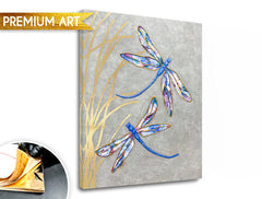 V boho štýle obraz na plátne s motívom PREMIUM ART – Lietajúce vážky v sivo-zlatých odtieňoch, pokojná atmosféra, príroda a elegancia, vhodný do kancelárie – produkt