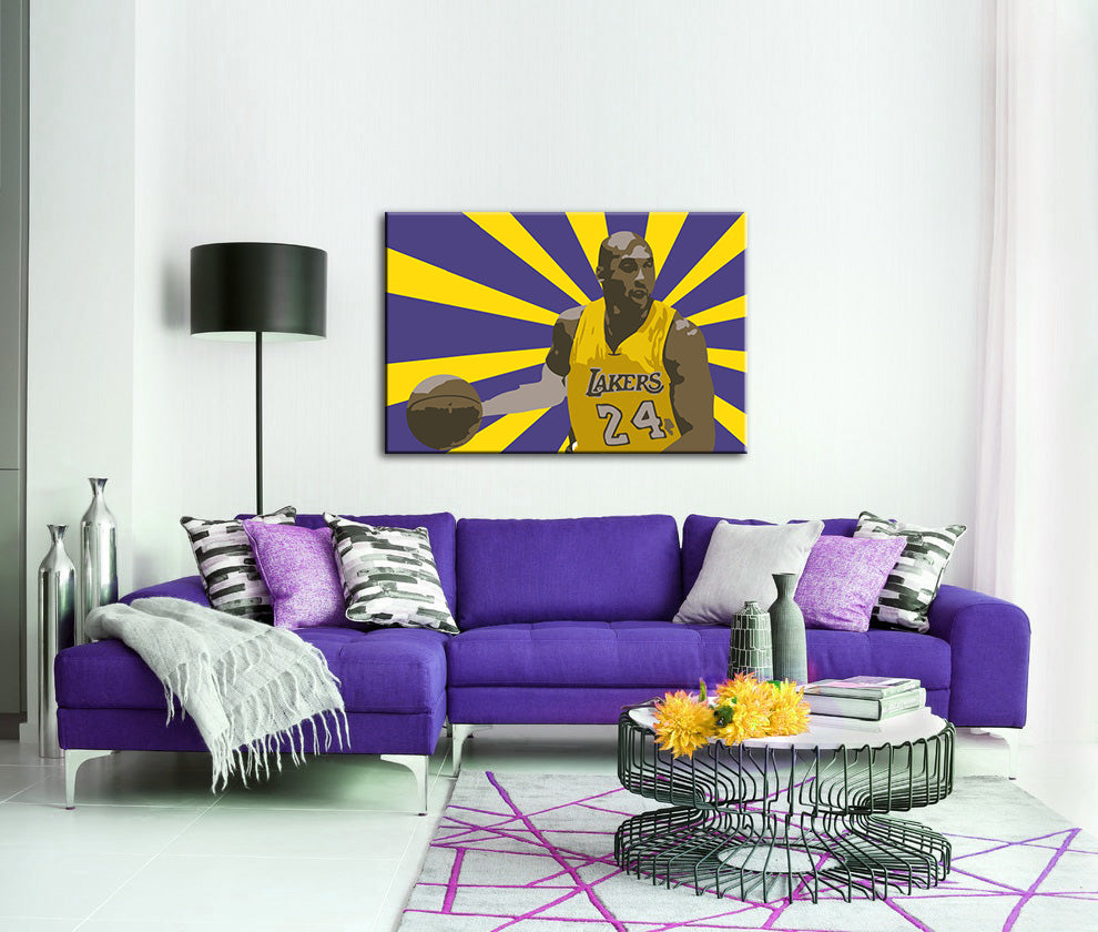 Pop art obraz na plátne s motívom Koby Bryant, kvety, mapa, príroda, športový motív v bielo-fialových odtieňoch, energická atmosféra, vhodný do obývačky – hlavný