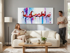 V boho štýle obraz na plátne s motívom PLAMENIAKY, vtáky, zviera vo viacfarebných odtieňoch zavesený v interiéri chodby, hravá atmosféra, tropický raj a príroda – interiér