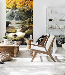 V škandinávskom štýle obraz na plátne s motívom + lepidlo Zadarmo, vodopád, stromy, krajina, mapa v bielo-hnedých odtieňoch zavesený v interiéri pracovne – interiér