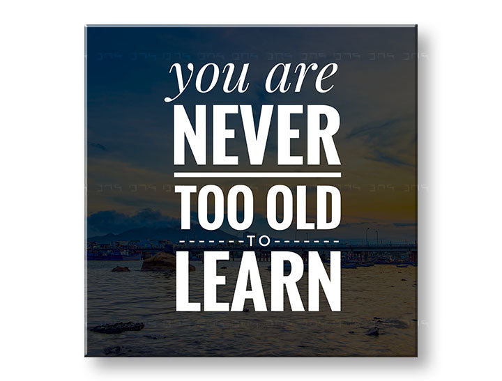 Obraz na plátne s motívom You are never too old, oceán, hory, obloha, pláž v bielych odtieňoch, príroda a múdrosť, vhodný do kancelárie – hlavný