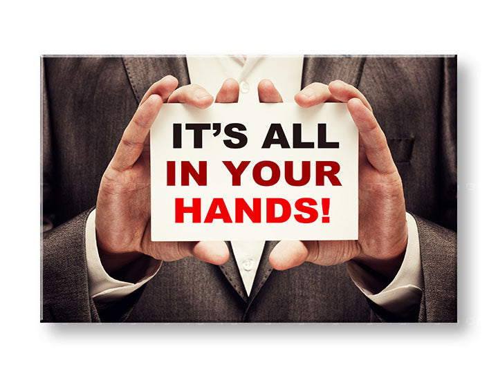 Art deco obraz na plátne s motívom Its all in your hands, motivačný citát v bielo-červených odtieňoch, vhodný do kancelárie | Motivačný obraz na stenu Its all in your hands_001 – hlavný