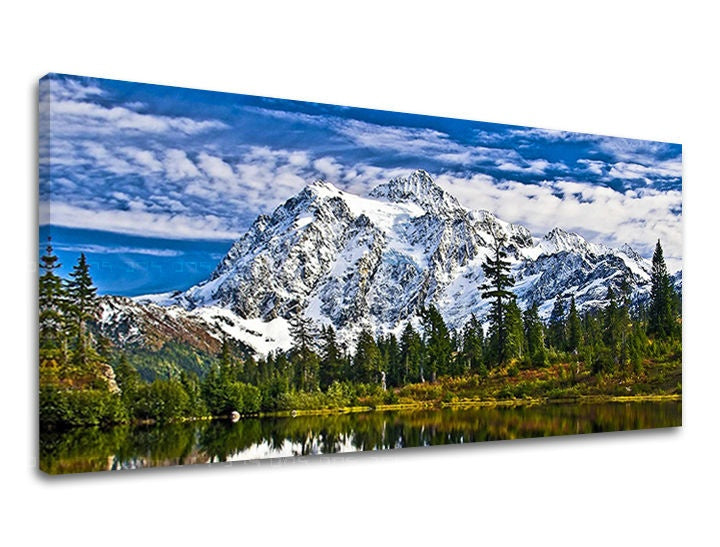 V boho štýle obraz na plátne s motívom PANORÁMA KRAJINA, jazero, oblaky, krajina, príroda v bielo-hnedých odtieňoch, pokojná atmosféra, vhodný do obývačky – hlavný