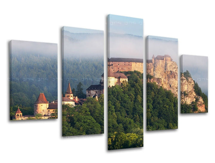 Klasický obraz na plátne s motívom SLOVENSKO, hrad, les, opar, architektúra v sivo-zelených odtieňoch, pokojná atmosféra, príroda, viacdielné prevedenie – hlavný
