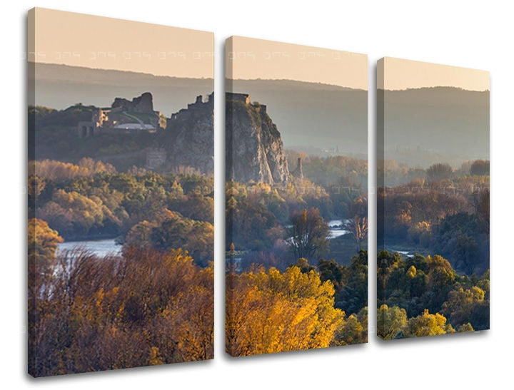 Klasický obraz na plátne s motívom SLOVENSKO, opar, architektúra, detský motív, krajina v modro-oranžových odtieňoch, pokojná atmosféra, trojdielné prevedenie – hlavný