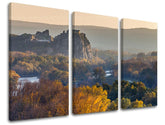 Klasický obraz na plátne s motívom SLOVENSKO, opar, architektúra, detský motív, krajina v modro-oranžových odtieňoch, pokojná atmosféra, trojdielné prevedenie – hlavný
