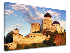 Obraz na plátne s motívom SLOVENSKO, hrad, veža, obloha, oblaky v modro-béžových odtieňoch, pokojná atmosféra | Obraz na stenu SLOVENSKO – hlavný