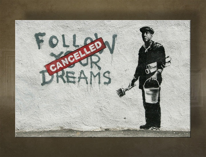 V boho štýle obraz na plátne s motívom Street ART – Banksy, graffiti, krajina, more a pláž v fialovo-modrých odtieňoch, viacdielné prevedenie – hlavný