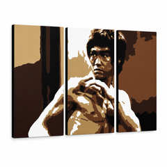 Ručne maľovaný POP Art obraz AL Bruce Lee – 3D vizualizácia ručne maľovaného plátna na bielom pozadí. Dominantné farby: hnedá, béžová, čierna, zlatá, biela.