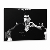 Ručne maľovaný POP Art obraz Scarface – 3D vizualizácia ručne maľovaného plátna na bielom pozadí. Dominantné farby: čierna, biela, sivá.