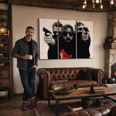 Ručne maľovaný POP Art obraz The bondock saint – obraz v modernom mužskom interiéri, lifestyle vizualizácia. Dominantné farby: čierna, biela, červená.