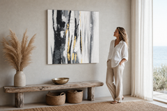 Maľovaný obraz na stenu ABSTRAKT 60x60 cm – ručne maľovaný obraz v elegantnom interiéri (Modern coastal) | wall mockup | premium canvas | Papilora.sk