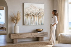 Maľovaný obraz na stenu KVETY 70x70 cm – ručne maľovaný obraz v elegantnom interiéri (Modern coastal) | wall mockup | premium canvas | Papilora.sk