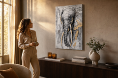 Maľovaný obraz na stenu SLON 40x60 cm – ručne maľovaný obraz v elegantnom interiéri (Golden hour luxe) | wall mockup | premium canvas | Papilora.sk