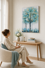Maľovaný obraz na stenu STROMY 80x120 cm – ručne maľovaný obraz v elegantnom interiéri (Scandi neutral) | wall mockup | premium canvas | Papilora.sk