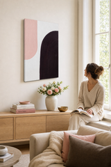 Maľovaný obraz so štruktúrou -  Tanec farieb – ručne maľovaný obraz v elegantnom interiéri (Window reading) | wall mockup | premium canvas | Papilora.sk