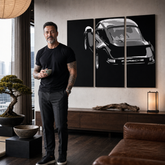 Ručne maľovaný POP Art obraz PORSCHE 911 – obraz v modernom mužskom interiéri, lifestyle vizualizácia. Dominantné farby: čierna, biela, šedá.